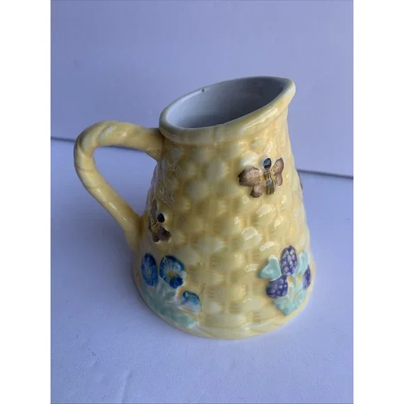 Vintage‎ Beehive Creamer Pitcher Basket-Weave Textured - Picture 3 of 7